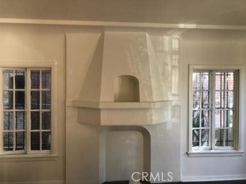 312 S Commonwealth Avenue, Los Angeles CA: https://media.crmls.org/medias/86a7e599-aa06-4e7a-ab8f-a78f5e8450eb.jpg