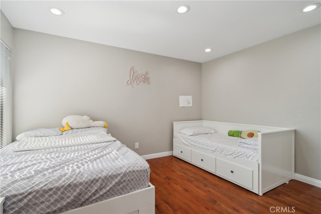 MLS #OC25179659 img 13