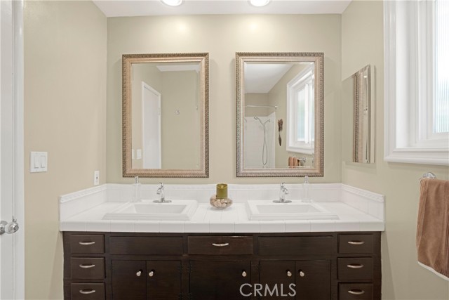 Detail Gallery Image 29 of 45 For 11967 Sunshine Ter, Studio City,  CA 91604 - 4 Beds | 3 Baths