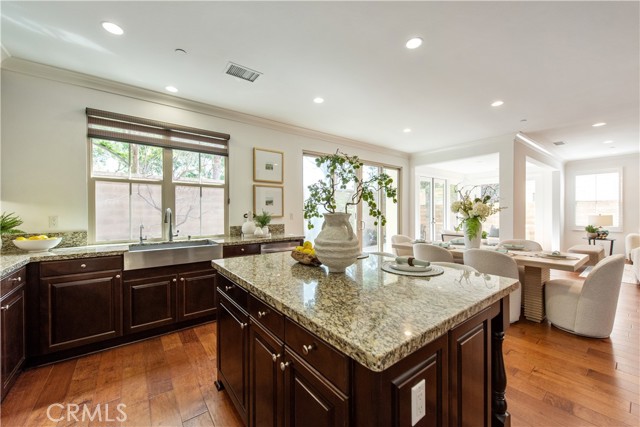 Detail Gallery Image 7 of 36 For 238 Shelbourne, Irvine,  CA 92620 - 4 Beds | 4 Baths