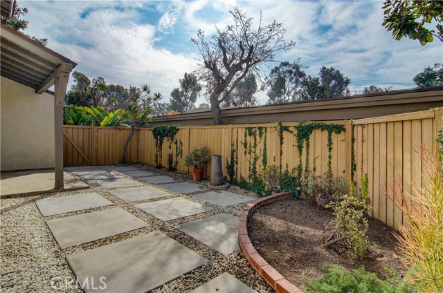 Detail Gallery Image 36 of 40 For 92 Echo Run #34,  Irvine,  CA 92614 - 2 Beds | 2 Baths