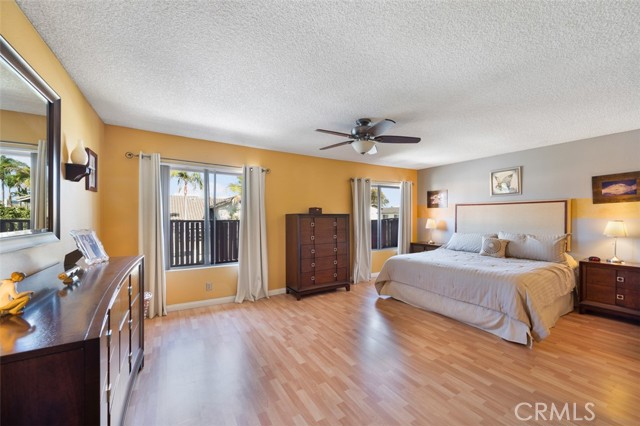 Detail Gallery Image 13 of 31 For 3485 Venetian Dr, Costa Mesa,  CA 92626 - 4 Beds | 2/1 Baths
