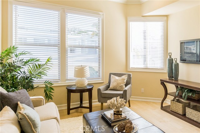 206 Calle Miramar, Redondo Beach, California 90277, 4 Bedrooms Bedrooms, ,3 BathroomsBathrooms,Residential,Sold,Calle Miramar,SB17021229