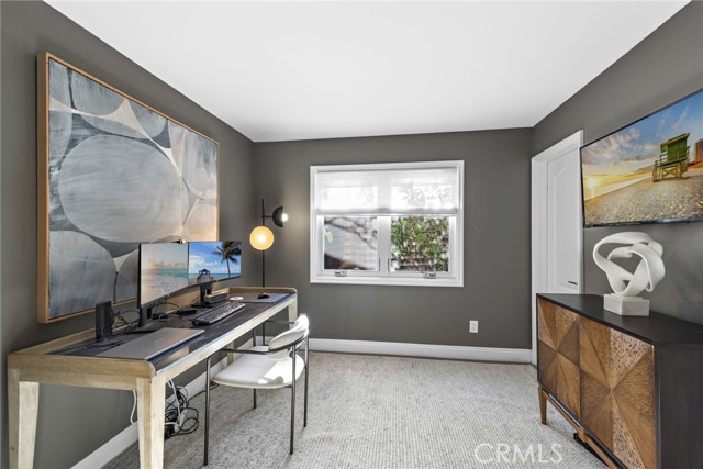 718 1/2 Marguerite Avenue, Corona del Mar CA: https://media.crmls.org/medias/86acdbd7-0fcb-4291-8727-afdfe743c4b1.jpg