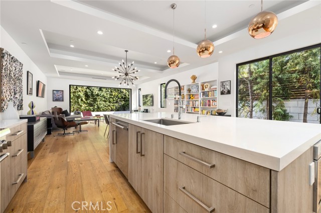 3660 Beethoven Street, Los Angeles CA: https://media.crmls.org/medias/86aeb499-3bbe-4497-9734-fe01ebac5069.jpg