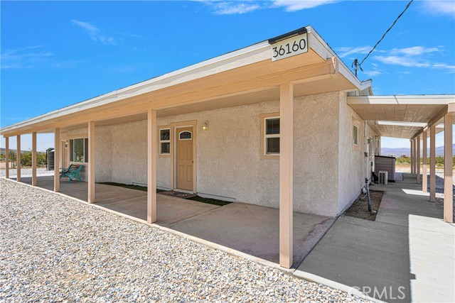 Detail Gallery Image 3 of 51 For 36160 Palm St, Lucerne Valley,  CA 92356 - 2 Beds | 1 Baths