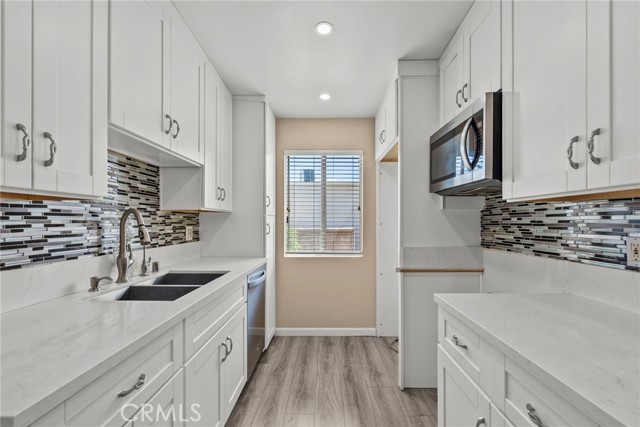 Detail Gallery Image 2 of 16 For 9950 Jordan Ave #10,  Chatsworth,  CA 91311 - 1 Beds | 1 Baths