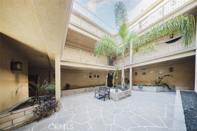 Detail Gallery Image 29 of 33 For 1515 Grismer Ave #302,  Burbank,  CA 91504 - 2 Beds | 2 Baths