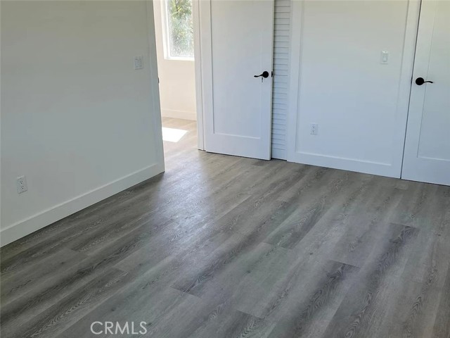 Detail Gallery Image 8 of 10 For 22823 Crespi St.,, Woodland Hills,  CA 91364 - 2 Beds | 2/1 Baths