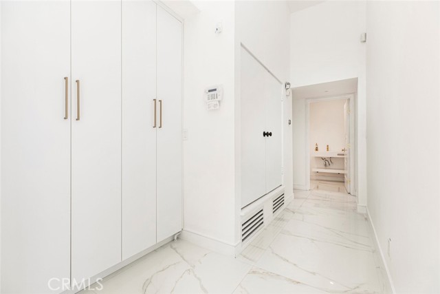 12410 Mclennan Avenue, Granada Hills CA: https://media.crmls.org/medias/86b0c8c0-eb33-4f47-b32b-22b577c76569.jpg