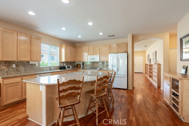 Detail Gallery Image 8 of 51 For 29557 Warmsprings Dr, Menifee,  CA 92584 - 2 Beds | 2 Baths