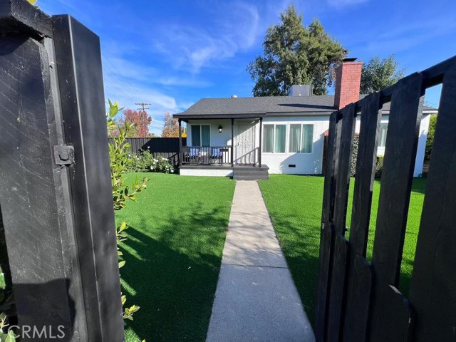 6960 Encino photo 1