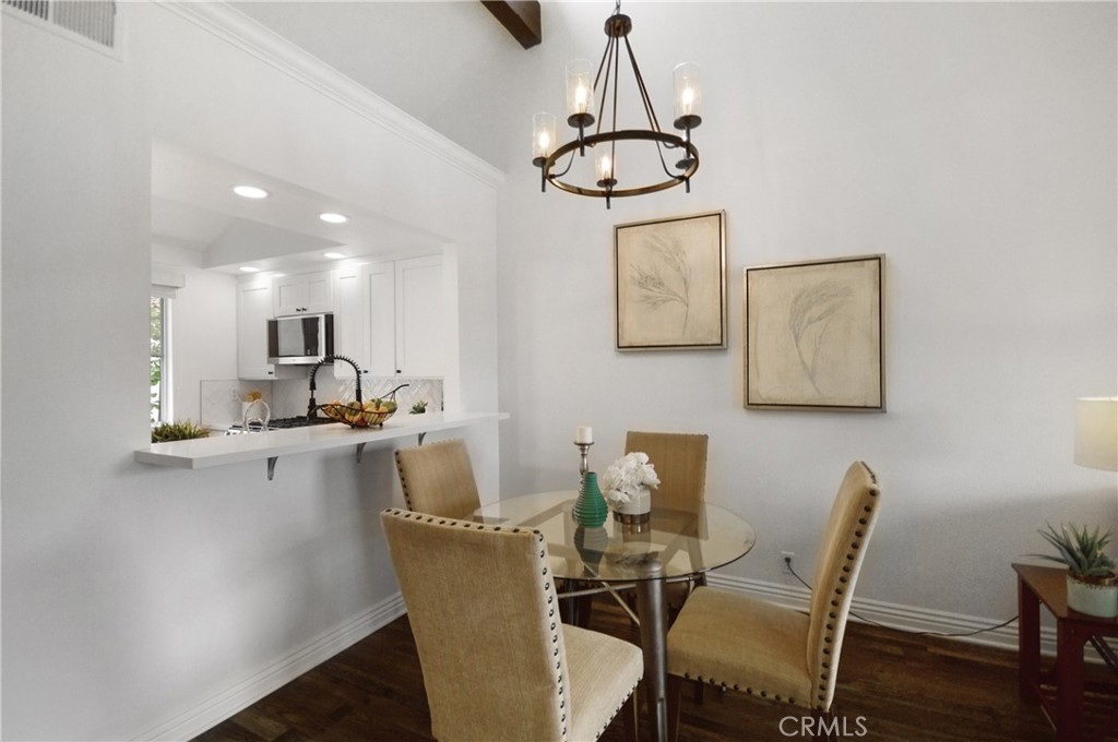 86b1b5f0 43ed 4536 8346 Ebe3d18ef10c