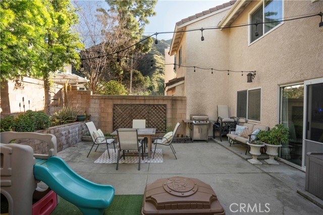 Detail Gallery Image 34 of 37 For 229 Windsong Ct, Azusa,  CA 91702 - 3 Beds | 3 Baths