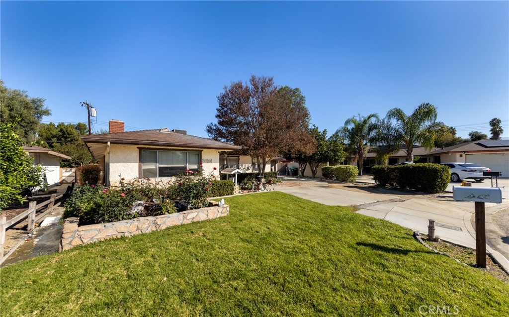 3660 Vista Way