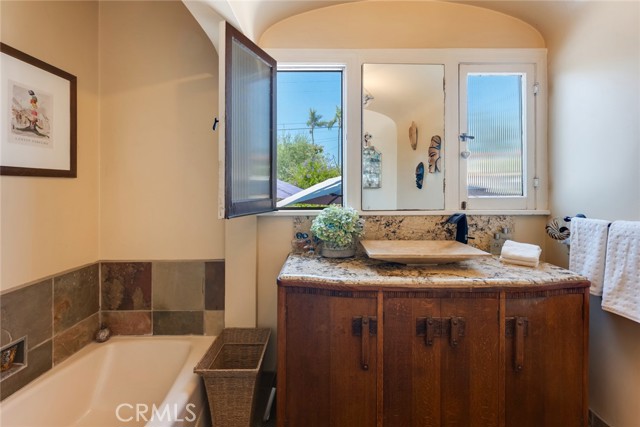 9107 Olin Street, Los Angeles CA: https://media.crmls.org/medias/86b32e46-ad6f-47bb-92cf-eba74d61ab81.jpg