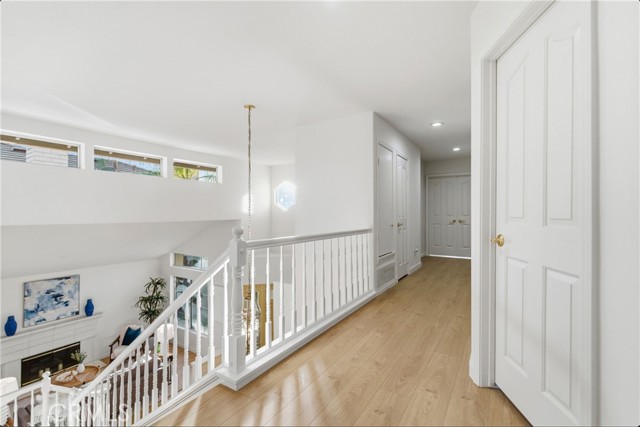 Detail Gallery Image 34 of 67 For 28360 Easton Ln, Saugus,  CA 91350 - 5 Beds | 3 Baths