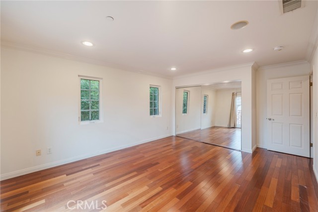 2913 Delaware Avenue, Santa Monica CA: https://media.crmls.org/medias/86b62113-7c1c-413a-8f09-3a9d68466722.jpg
