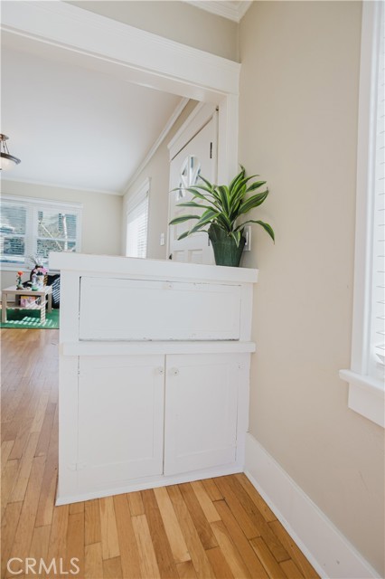 Detail Gallery Image 9 of 21 For 262 N Cambridge St, Orange,  CA 92866 - 3 Beds | 2 Baths