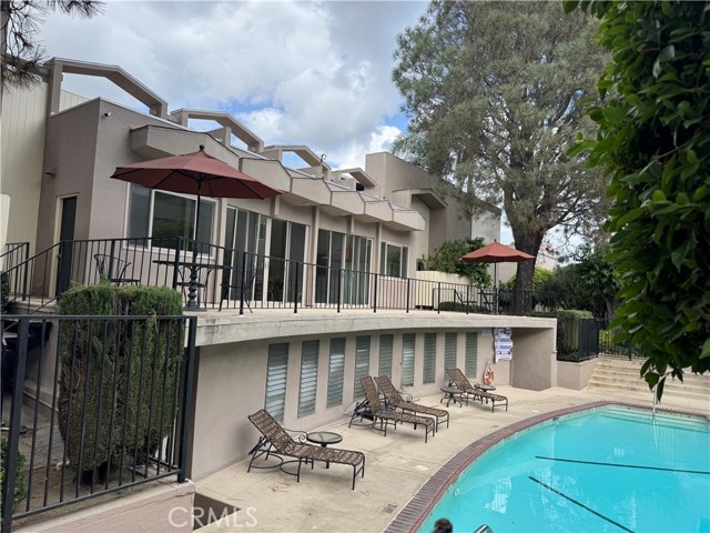 Detail Gallery Image 25 of 28 For 577 Fairview Ave., Arcadia,  CA 91007 - 2 Beds | 2 Baths