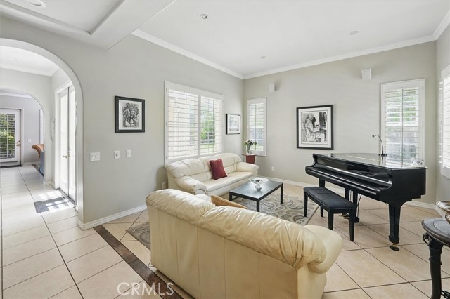 26800 Fairlain Drive, Valencia CA: https://media.crmls.org/medias/86b78280-7f83-4b97-860d-3562ed3f4190.jpg
