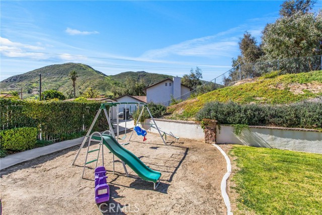 Detail Gallery Image 42 of 52 For 3009 Shadid, Colton,  CA 92324 - 5 Beds | 3/1 Baths