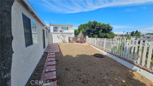 1064 W 31st Street, San Pedro CA: https://media.crmls.org/medias/86b974b2-46f7-41bd-92ea-fa1b7a88e818.jpg