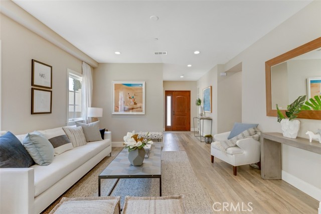 415 California Street, Arcadia CA: https://media.crmls.org/medias/86ba9759-f4c2-42c7-987d-344fce1eee62.jpg