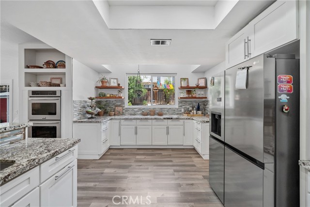 2981 Pembroke Circle, Corona CA: https://media.crmls.org/medias/86bb0310-d5bc-4e99-8b09-a201252c8ed0.jpg