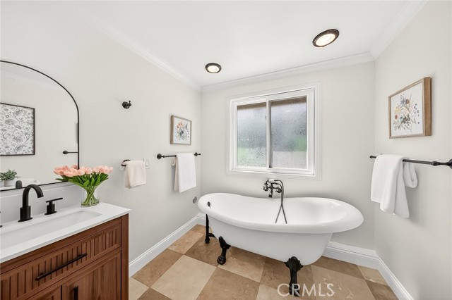 Detail Gallery Image 26 of 36 For 17760 Calle Barcelona, Rowland Heights,  CA 91748 - 4 Beds | 3 Baths