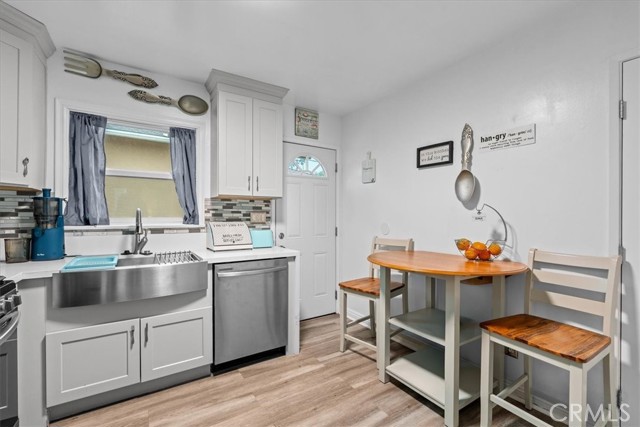 Detail Gallery Image 12 of 37 For 11661 Valverda, Riverside,  CA 92505 - – Beds | – Baths