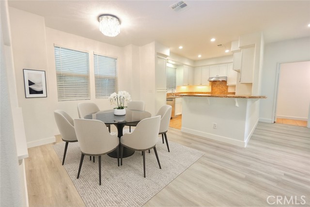 Detail Gallery Image 3 of 36 For 858 Calaveras, Corona,  CA 92878 - 4 Beds | 2/1 Baths