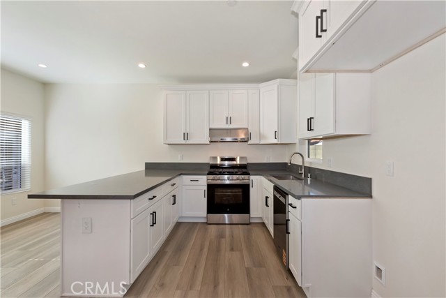 Detail Gallery Image 8 of 25 For 3657 Mountain View Ave, Pasadena,  CA 91107 - 3 Beds | 3 Baths