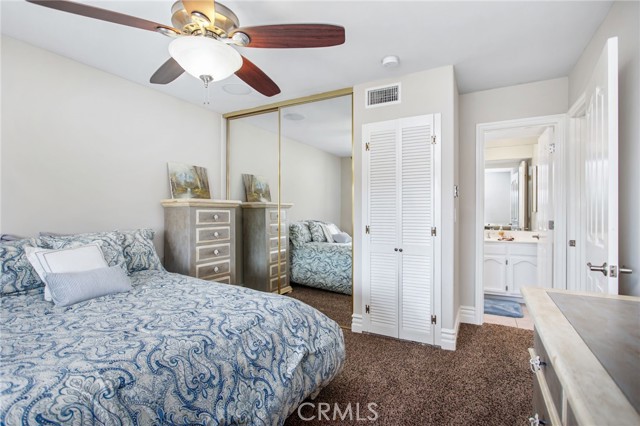 Image 40 of 75 For 22571 Canyon Lake Drive