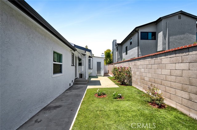 292 Covina Avenue, Long Beach CA: https://media.crmls.org/medias/86c0ff4b-e508-4238-acf8-e3552420290c.jpg