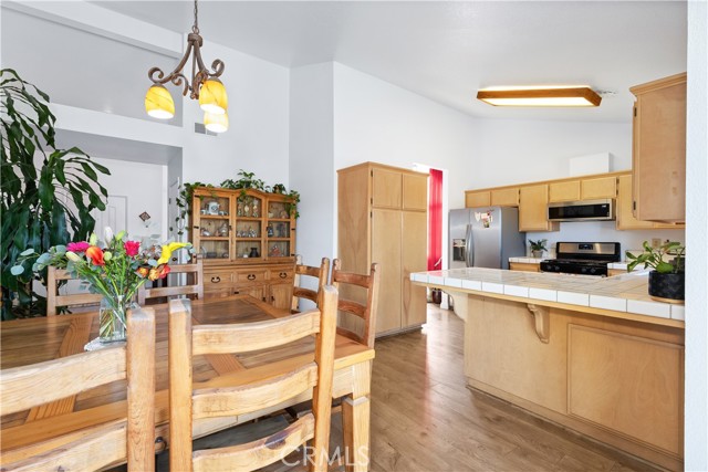 Detail Gallery Image 16 of 44 For 207 Quarterhorse, Paso Robles,  CA 93446 - 3 Beds | 2 Baths