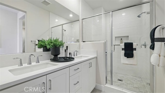 Detail Gallery Image 15 of 28 For 1750 E Park St #19,  Anaheim,  CA 92805 - 3 Beds | 2/1 Baths