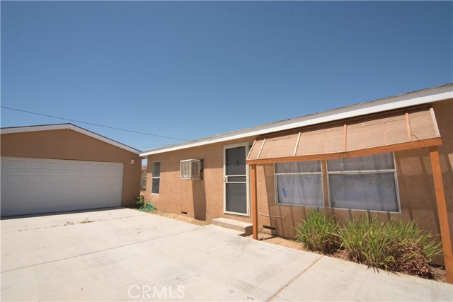 Detail Gallery Image 1 of 16 For 6386 Del Monte, Yucca Valley,  CA 92284 - 4 Beds | 2 Baths