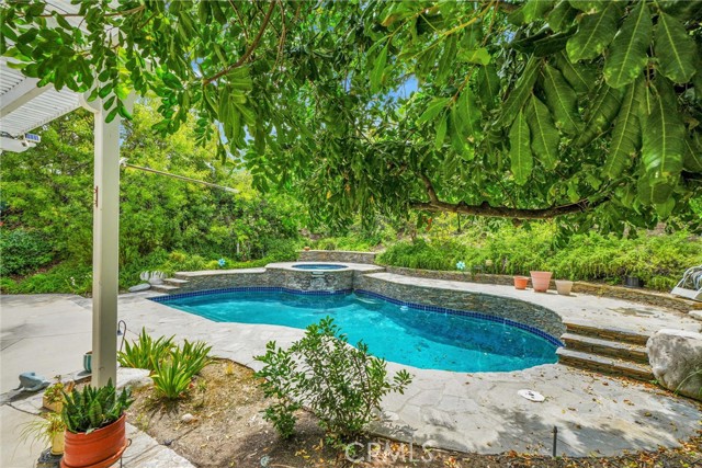 18500 Saint Moritz Drive, Tarzana (los Angeles), California 91356, 4 Bedrooms Bedrooms, ,3 BathroomsBathrooms,Residential,For Sale,18500 Saint Moritz Drive,CRSR24160134