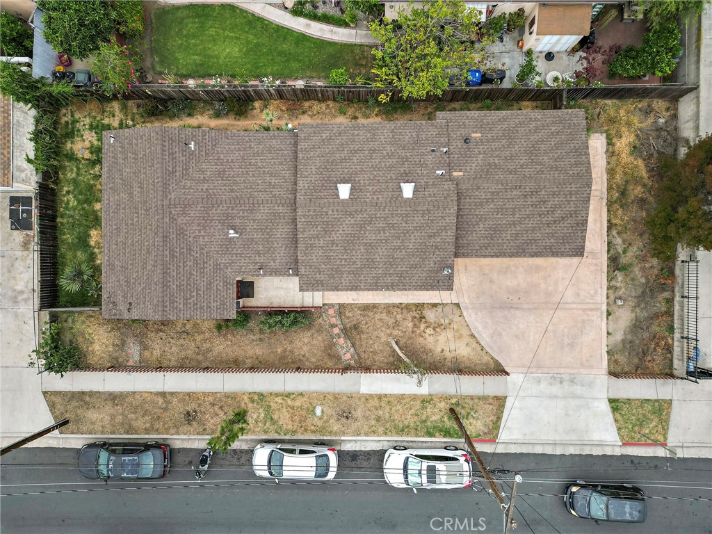 https://media.crmls.org/medias/86c26e80-7fc4-4fb6-b3e3-fa80ec1beac8.jpg?preset=X-Large