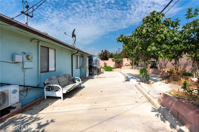 Detail Gallery Image 21 of 23 For 1900 Graylock Ave, Monterey Park,  CA 91754 - 3 Beds | 2 Baths