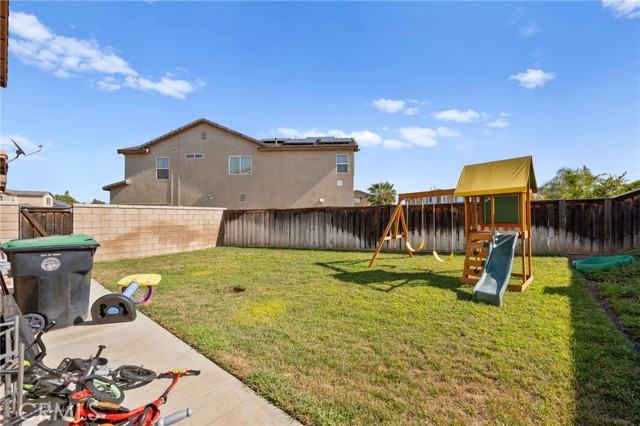 Detail Gallery Image 24 of 33 For 1433 Veronica Trl, Hemet,  CA 92545 - 5 Beds | 3 Baths