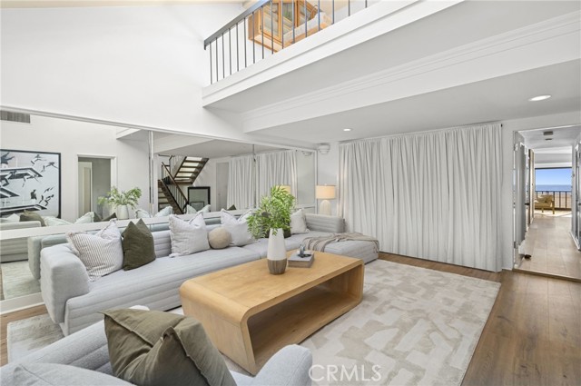 Detail Gallery Image 13 of 49 For 1510 W Oceanfront, Newport Beach,  CA 92663 - – Beds | – Baths