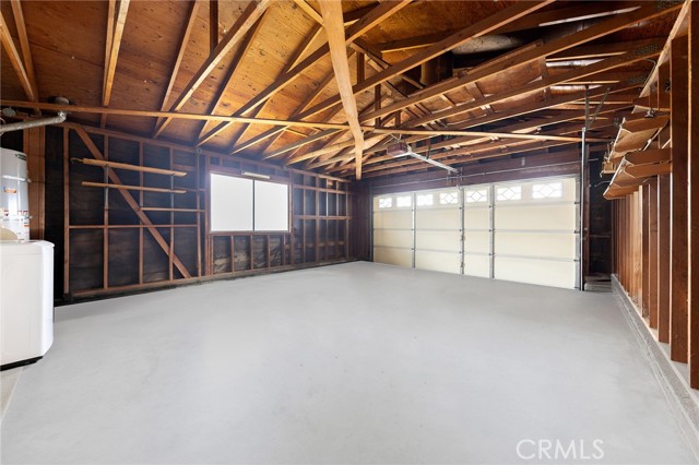 property-img