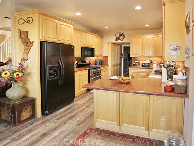 2097 Fox Lane, Big Bear City CA: https://media.crmls.org/medias/86c71e85-93b2-4fc6-a373-6b3ae2015323.jpg