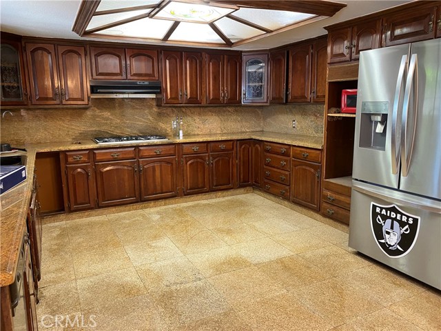 Image 8 of 26 For 13761 Lomitas Avenue