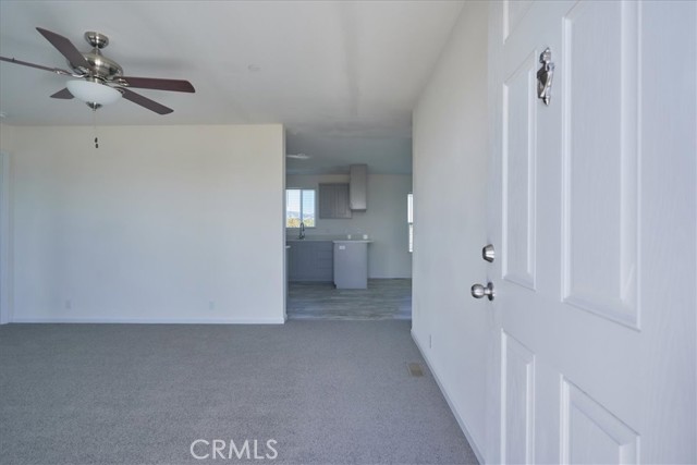 Detail Gallery Image 5 of 37 For 9889 Crystal Aire Rd, Pinon Hills,  CA 92372 - 4 Beds | 2 Baths