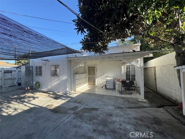 Detail Gallery Image 4 of 30 For 2326 Elmgrove, Los Angeles,  CA 90031 - 7 Beds | 3 Baths