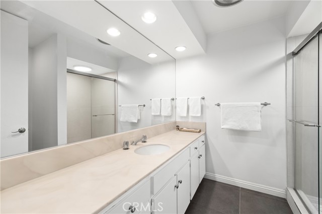 Detail Gallery Image 29 of 40 For 141 S Linden Dr #203,  Beverly Hills,  CA 90212 - 2 Beds | 2 Baths