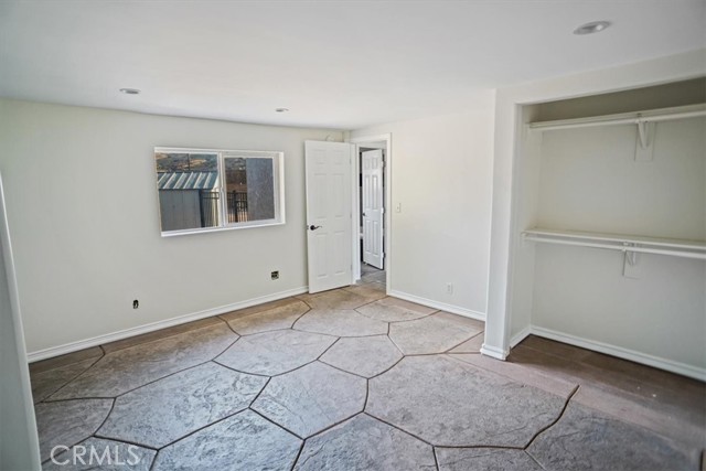 Detail Gallery Image 10 of 21 For 35225 Small Rd, Palmdale,  CA 93550 - 4 Beds | 2/1 Baths